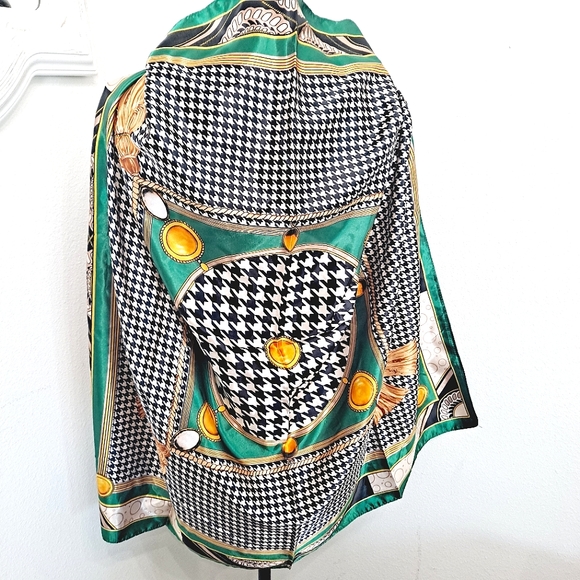 Boutique Accessories - Square Satin hair Scarf preppy Houndstooth green Head & neck 2/$30